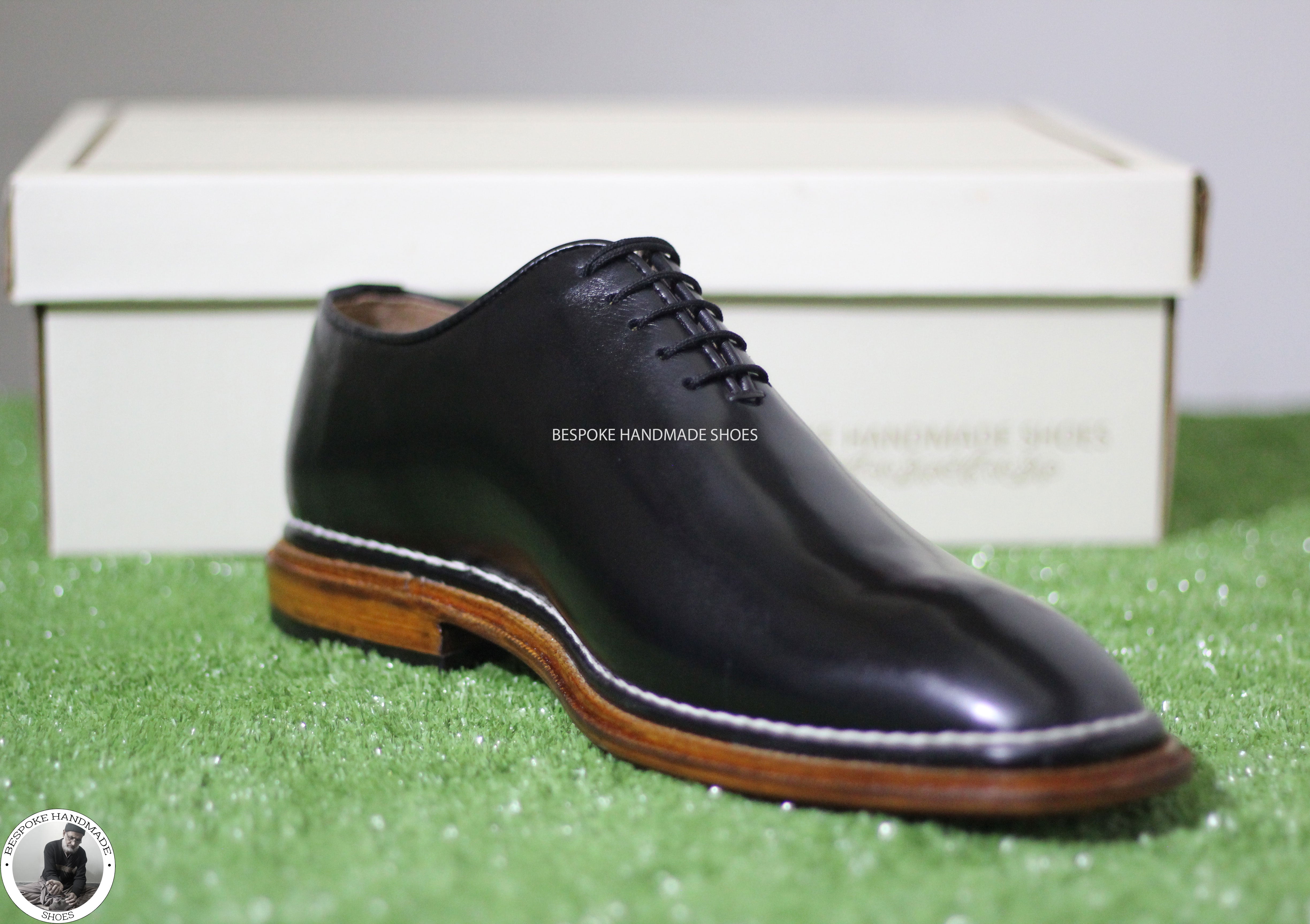 Bespoke Men's Black Leather Oxford Whole Cut Lace Up Formal / Casual Dress White Stitching Shoes