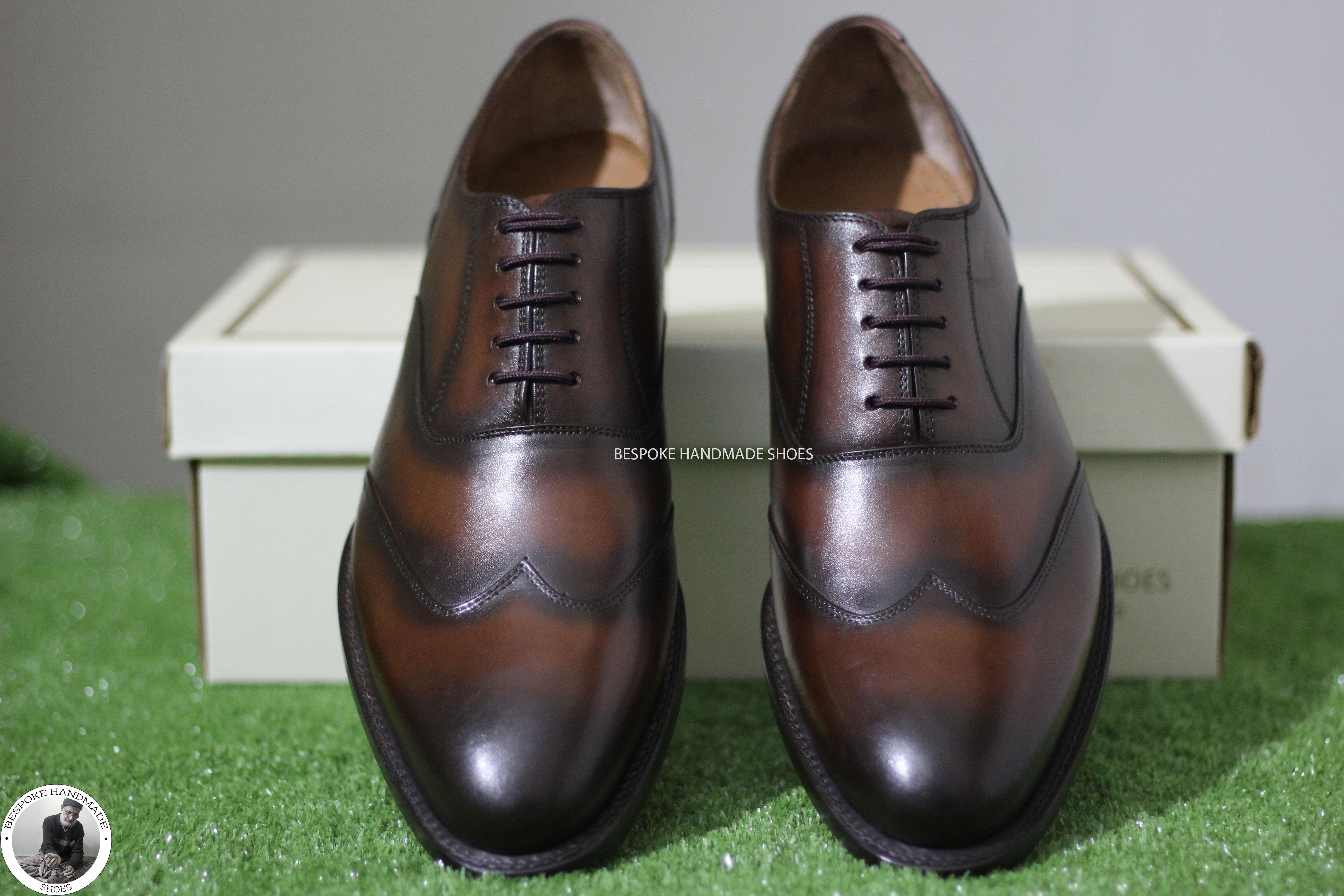 Custom Made Handmade Goodyear Welted Chocolate Brown Leather Oxford Lace up Wingtip Brogue Dress Shoes